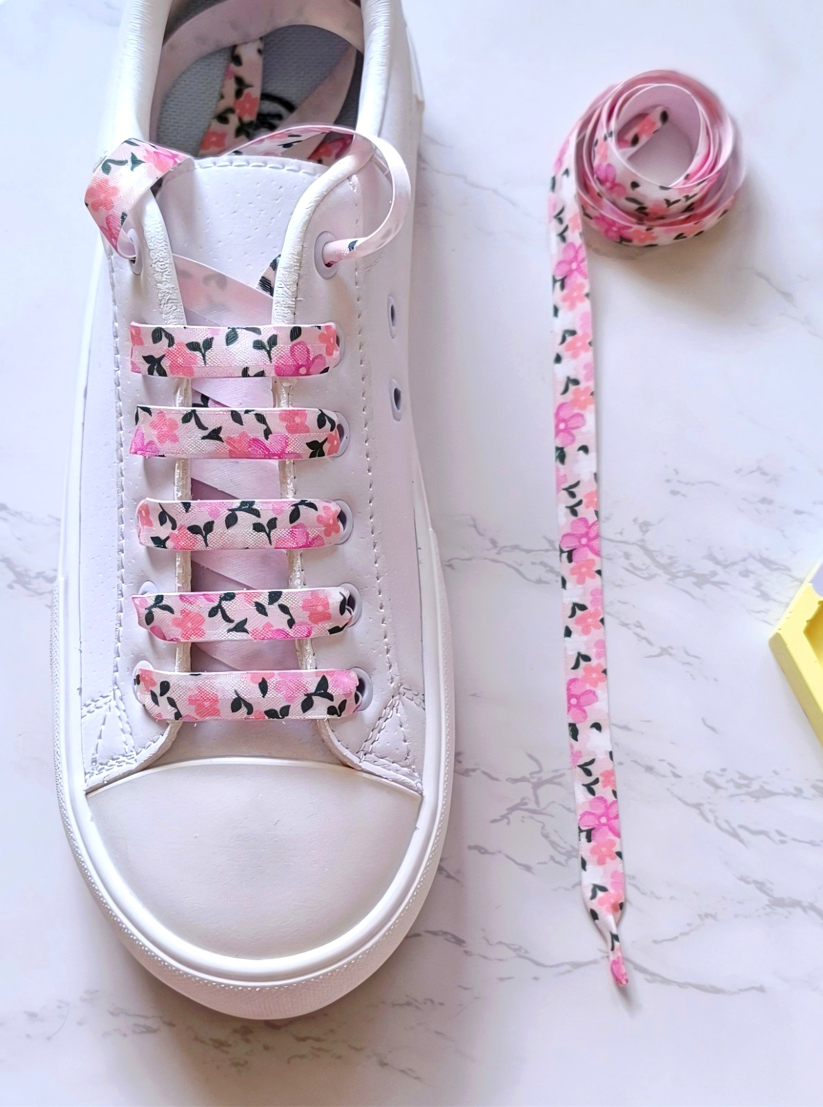 بند کفش اسپرت و فانتزی زنانه و دخترانه مناسب هدیه دادن