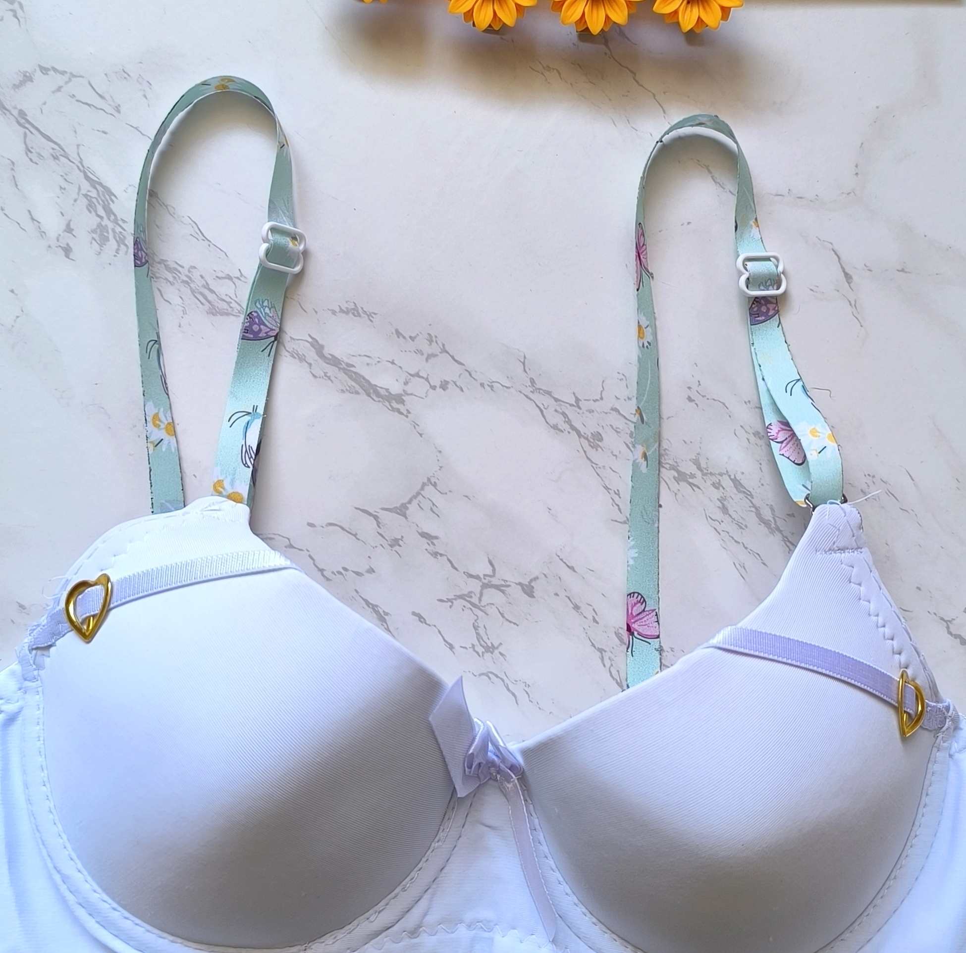 بند سوتین فانتزی و خاص زنانه و دخترانه مناسب هدیه دادن  .