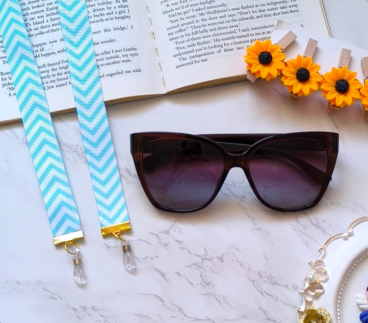 بند عینک شیک و فانتزی و خاص زنانه و دخترانه مناسب هدیه دادن