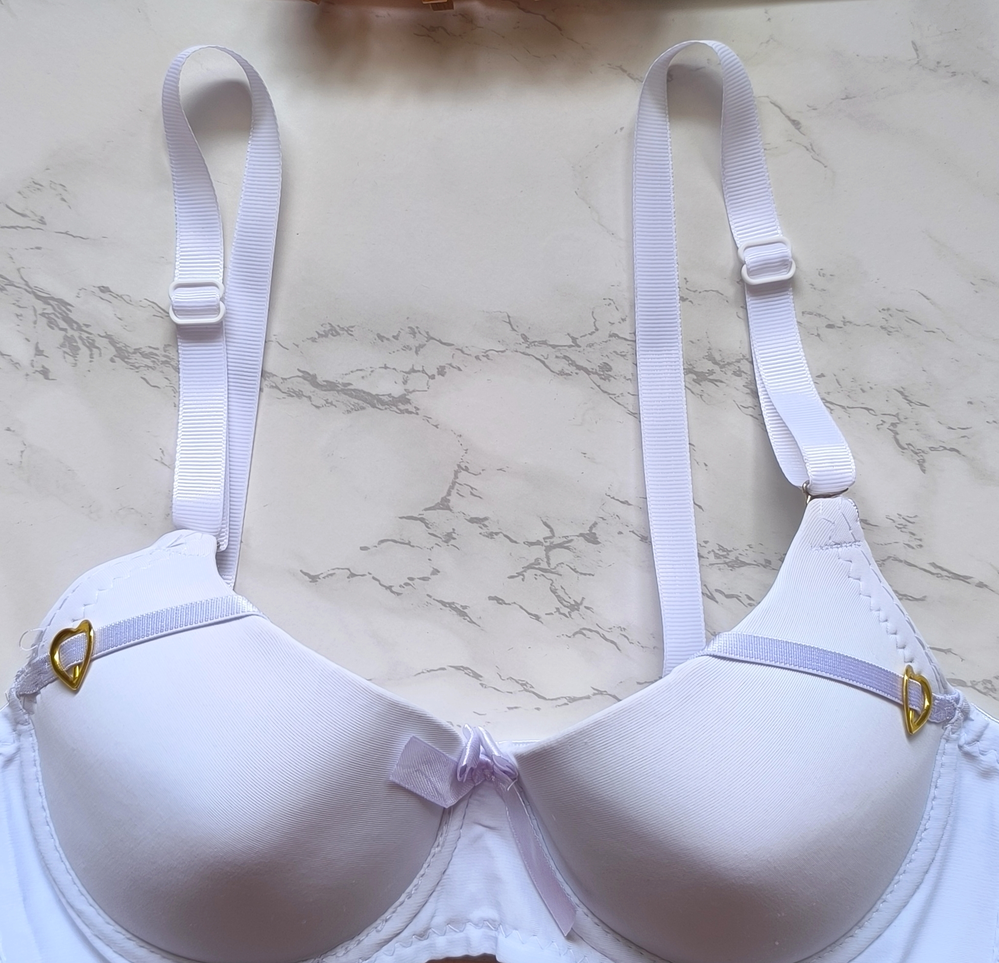 بند سوتین فانتزی و خاص زنانه و دخترانه مناسب هدیه دادن....