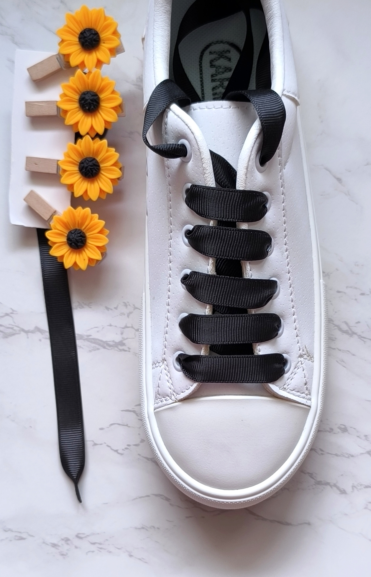 بند کفش اسپرت و فانتزی زنانه و دخترانه مناسب هدیه دادن.....