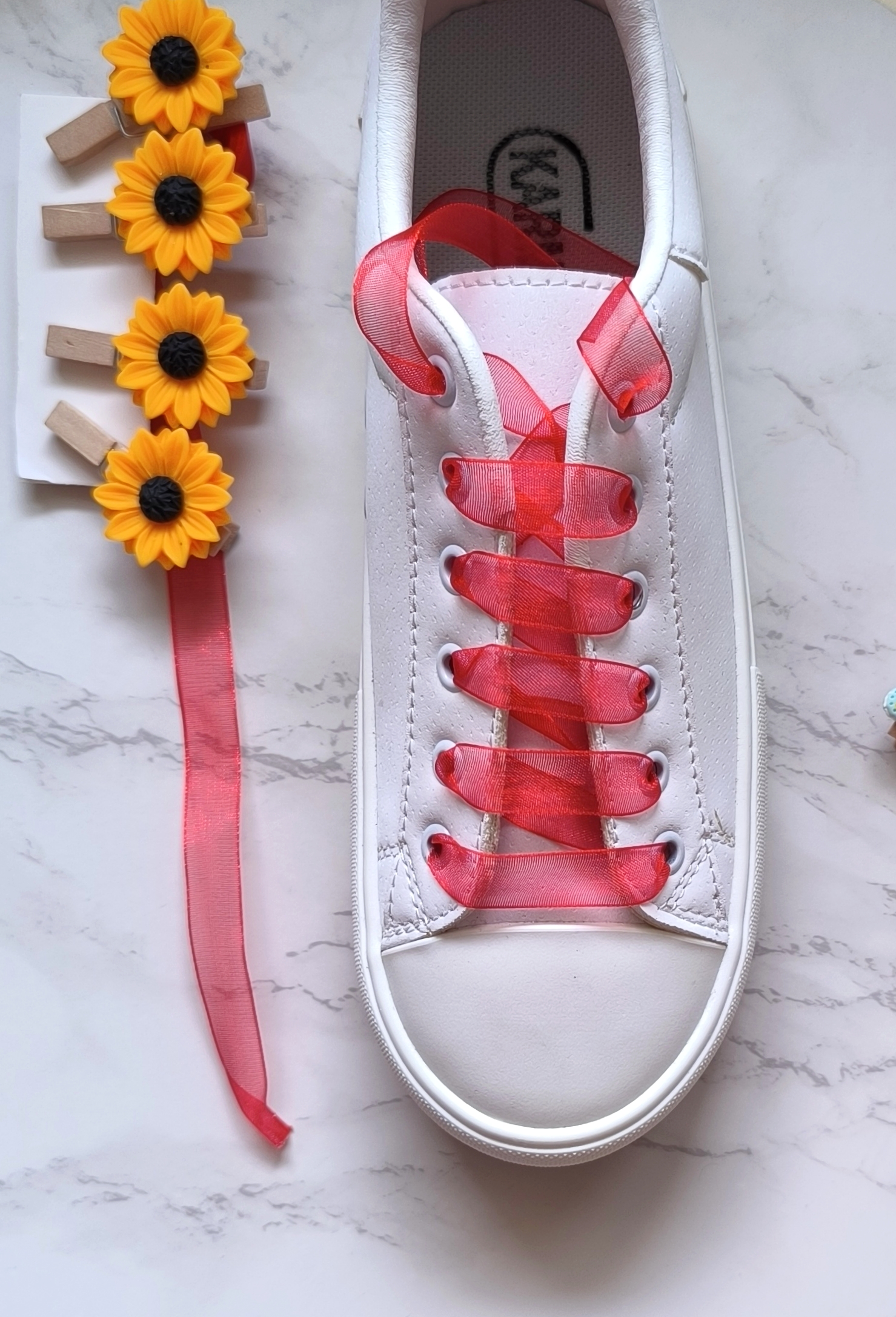 بند کفش اسپرت و فانتزی زنانه و دخترانه مناسب هدیه دادن ......