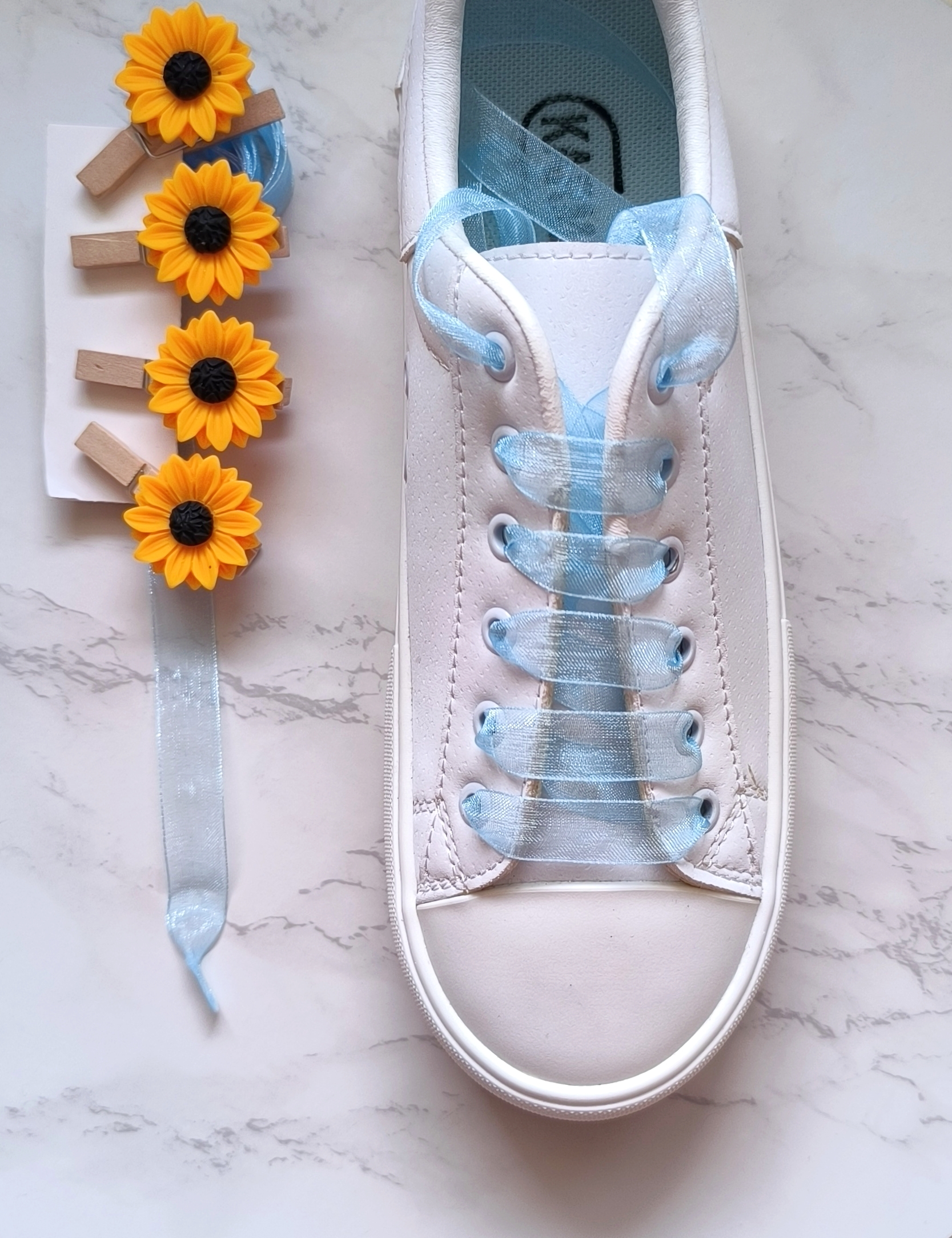 بند کفش اسپرت و فانتزی زنانه و دخترانه مناسب هدیه دادن  .