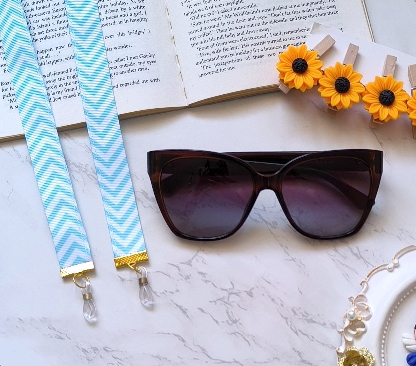 فروش عمده بند عینک شیک و فانتزی و خاص زنانه و دخترانه