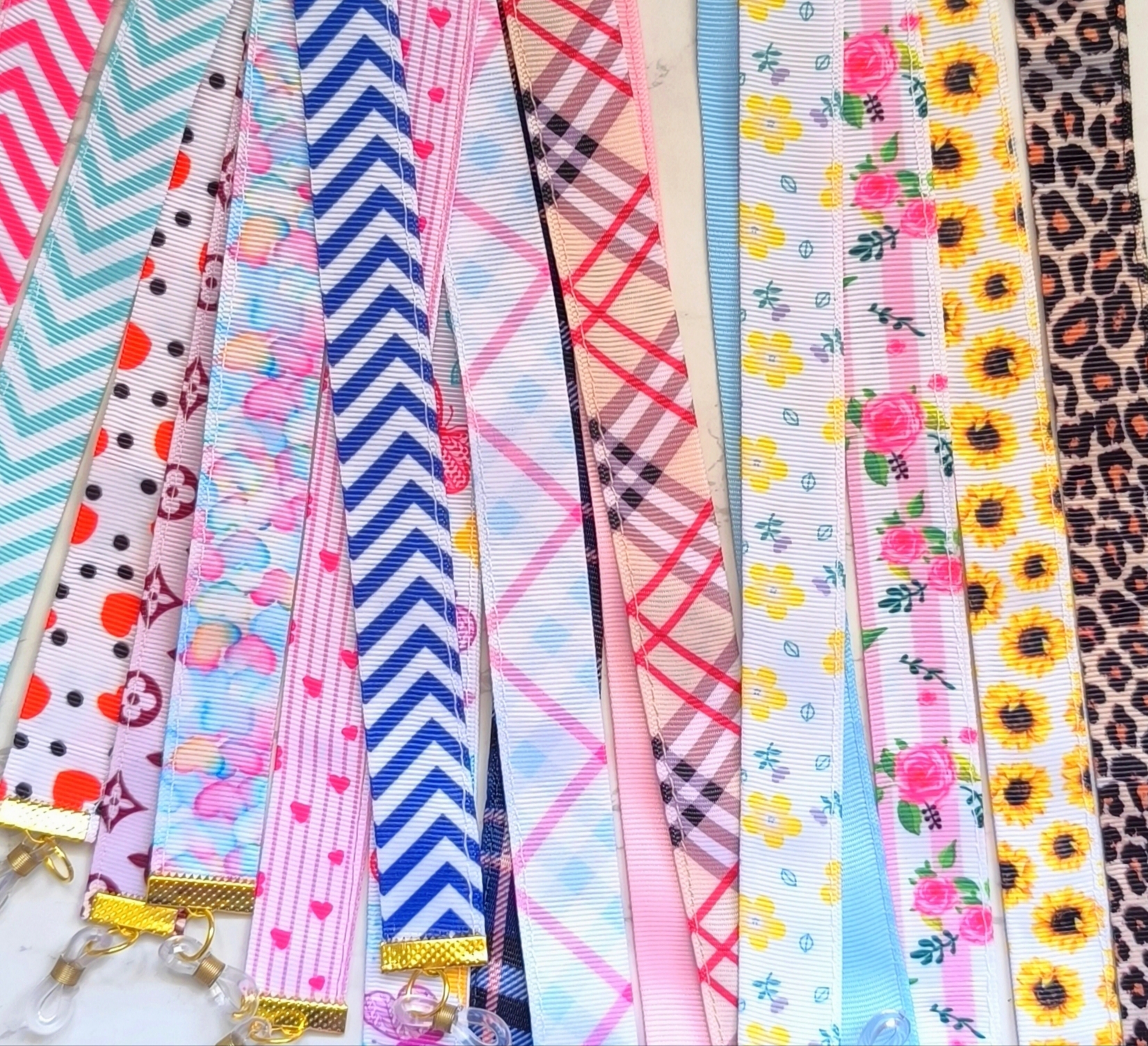 فروش عمده بند عینک شیک و فانتزی و خاص زنانه و دخترانه..