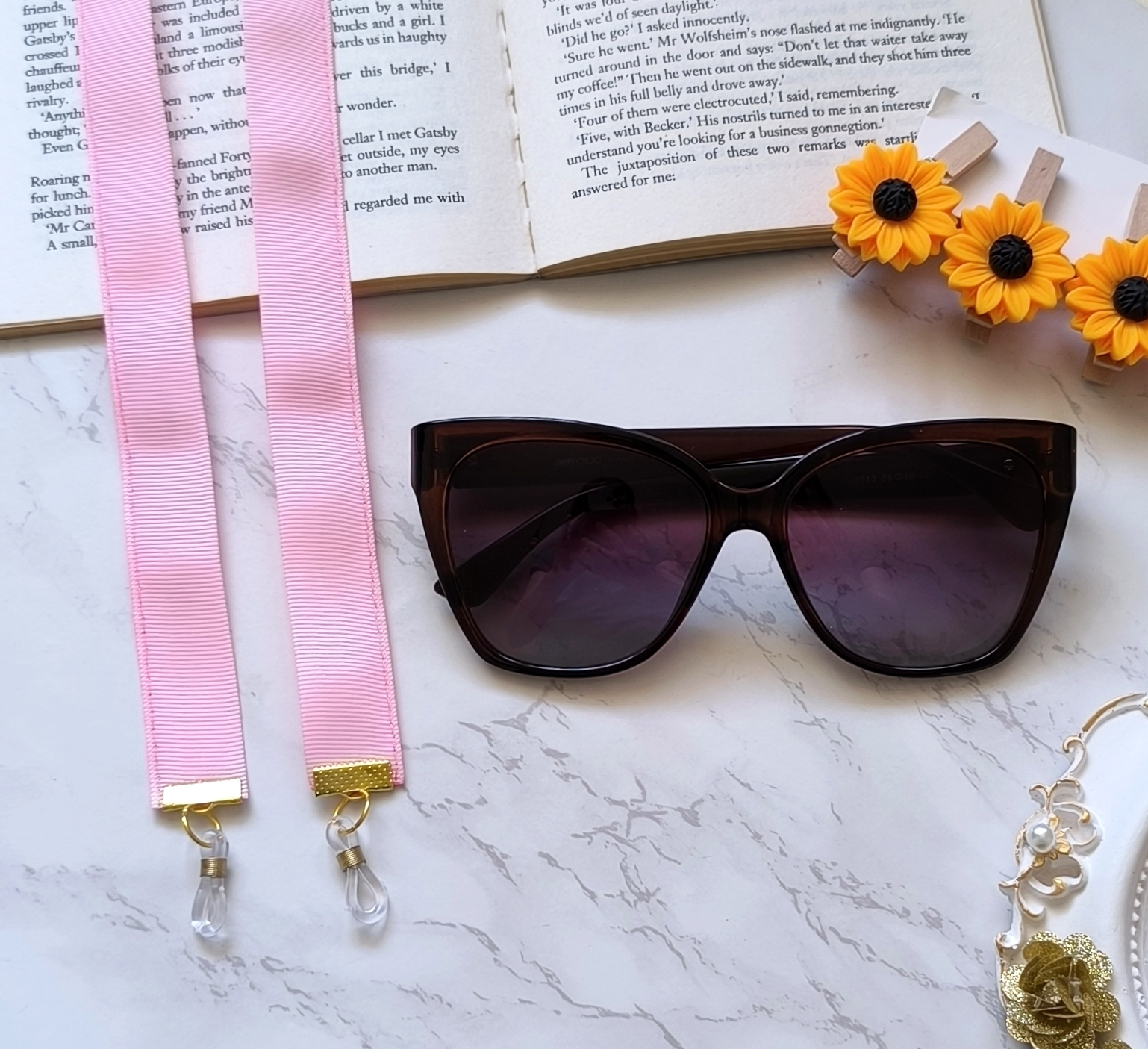 فروش عمده بند عینک شیک و فانتزی و خاص زنانه و دخترانه