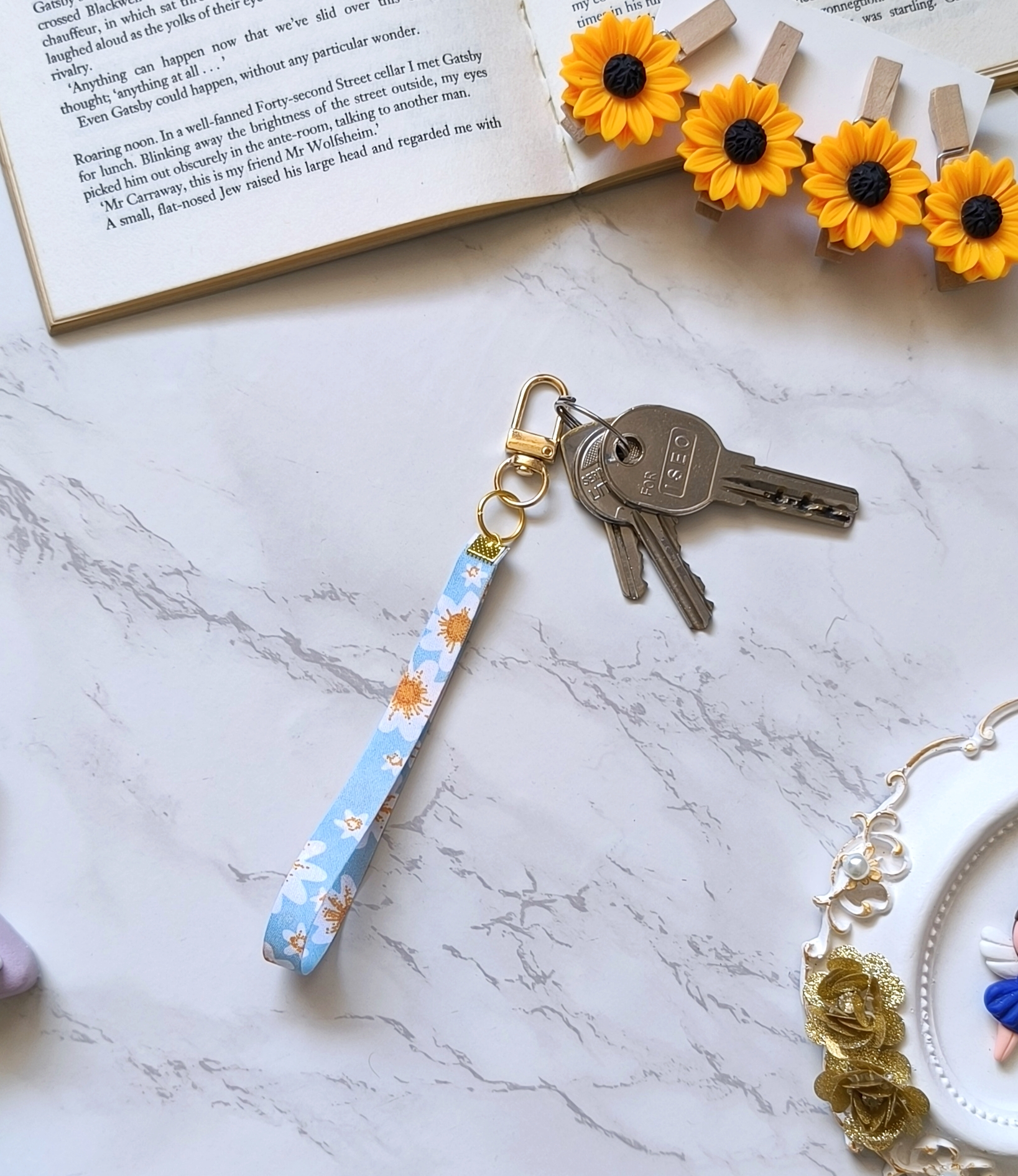 جاسوئیچی و جاکلیدی فانتزی و خاص زنانه و دخترانه ارزان