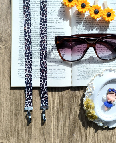 بند عینک شیک و فانتزی و خاص زنانه و دخترانه مناسب هدیه دادن.