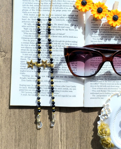 بند عینک شیک و فانتزی و خاص زنانه و دخترانه مناسب هدیه دادن.