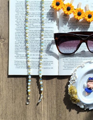 بند عینک شیک و فانتزی و خاص زنانه و دخترانه مناسب هدیه دادن.