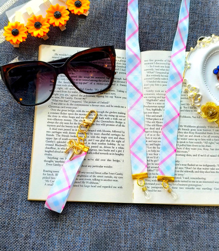 ست فانتزی بند عینک و جاسوییچی و جاکلیدی زنانه و دخترانه مناسب هدیه دادن