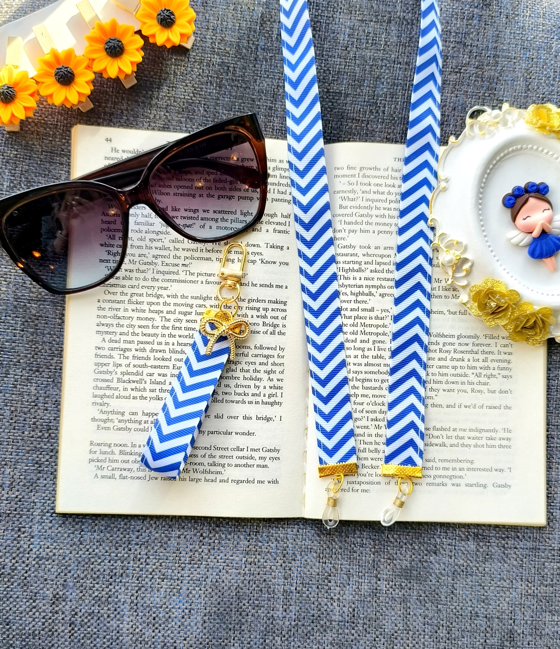 ست فانتزی بند عینک و جاسوییچی و جاکلیدی زنانه و دخترانه مناسب هدیه دادن .