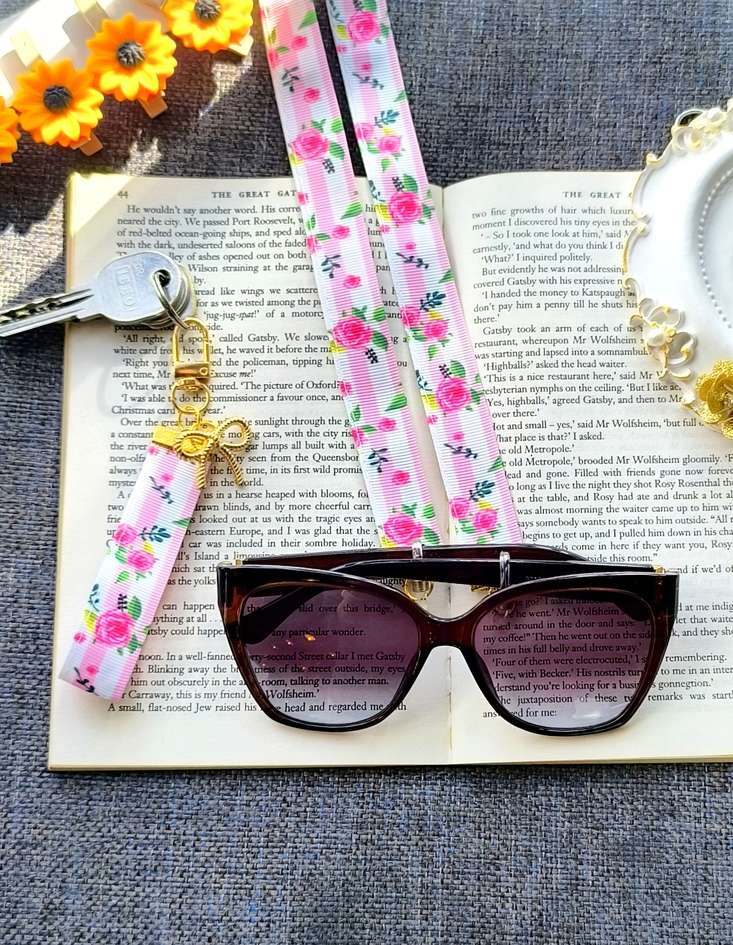 ست فانتزی بند عینک و جاسوییچی و جاکلیدی زنانه و دخترانه مناسب هدیه دادن