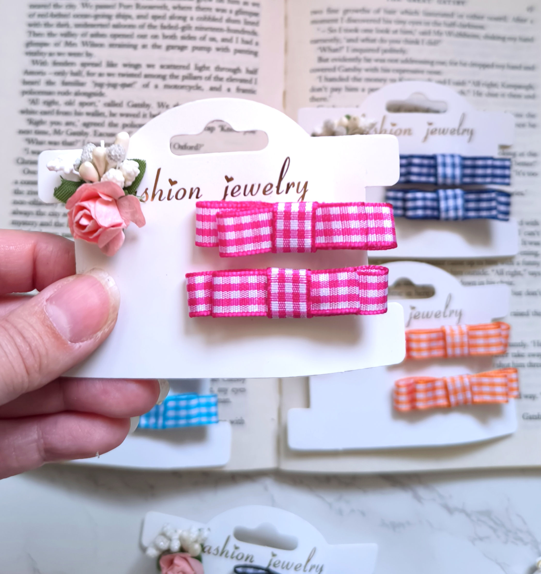 سنجاق سر انبری فانتزی و جذاب زنانه و دخترانه مناسب هدیه دادن . .