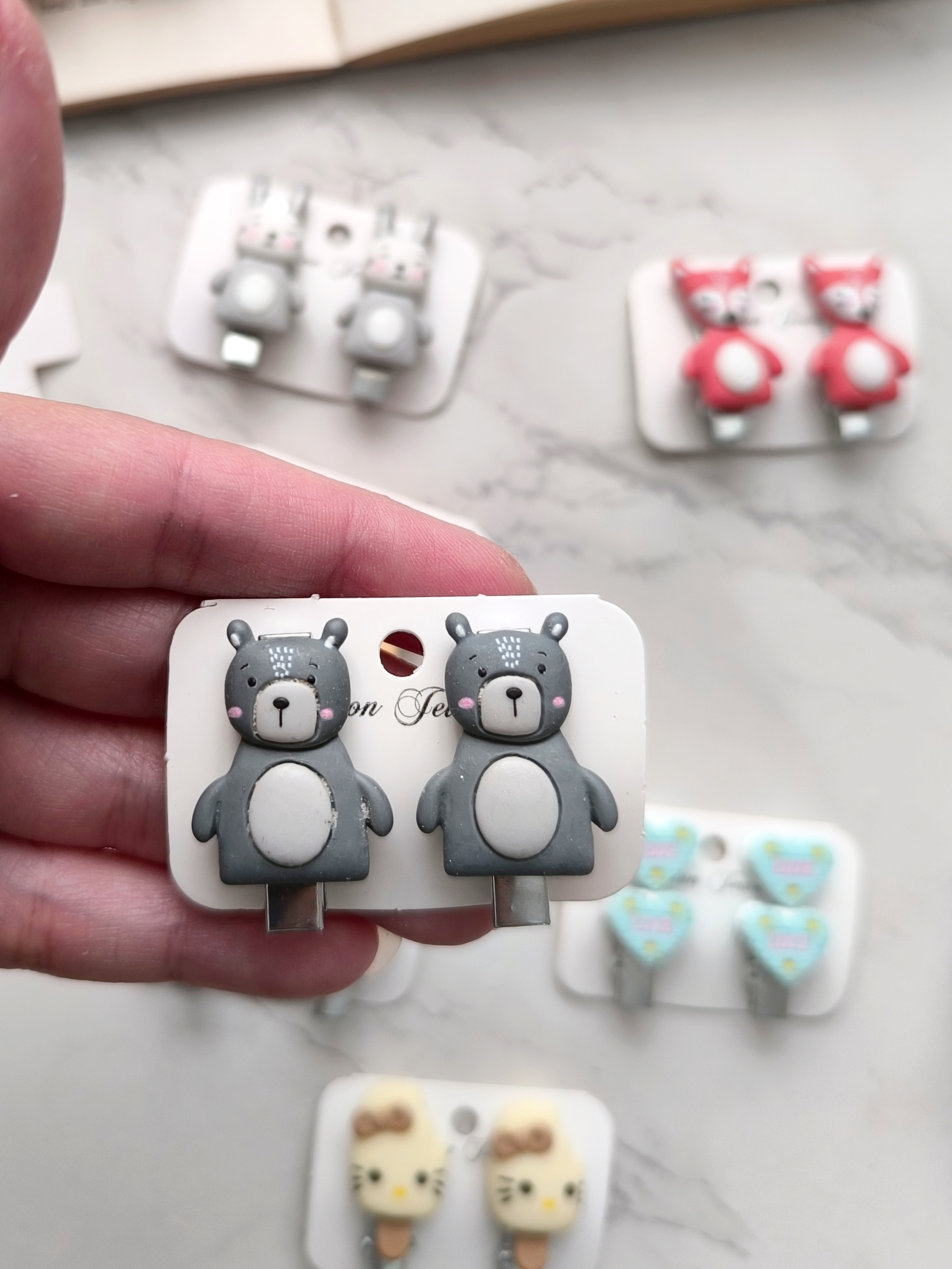 سنجاق سر انبری فانتزی و جذاب زنانه و دخترانه مناسب هدیه دادن....