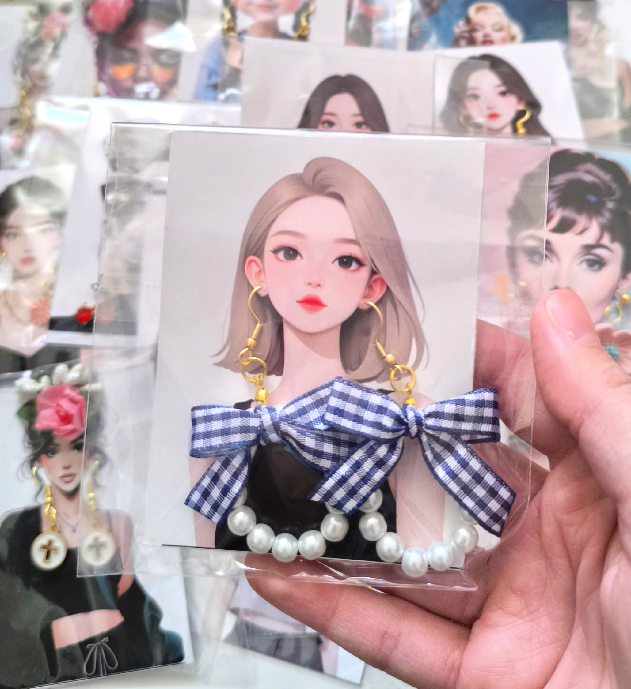 گوشواره فانتزی و جذاب زنانه و دخترانه مناسب هدیه دادن..