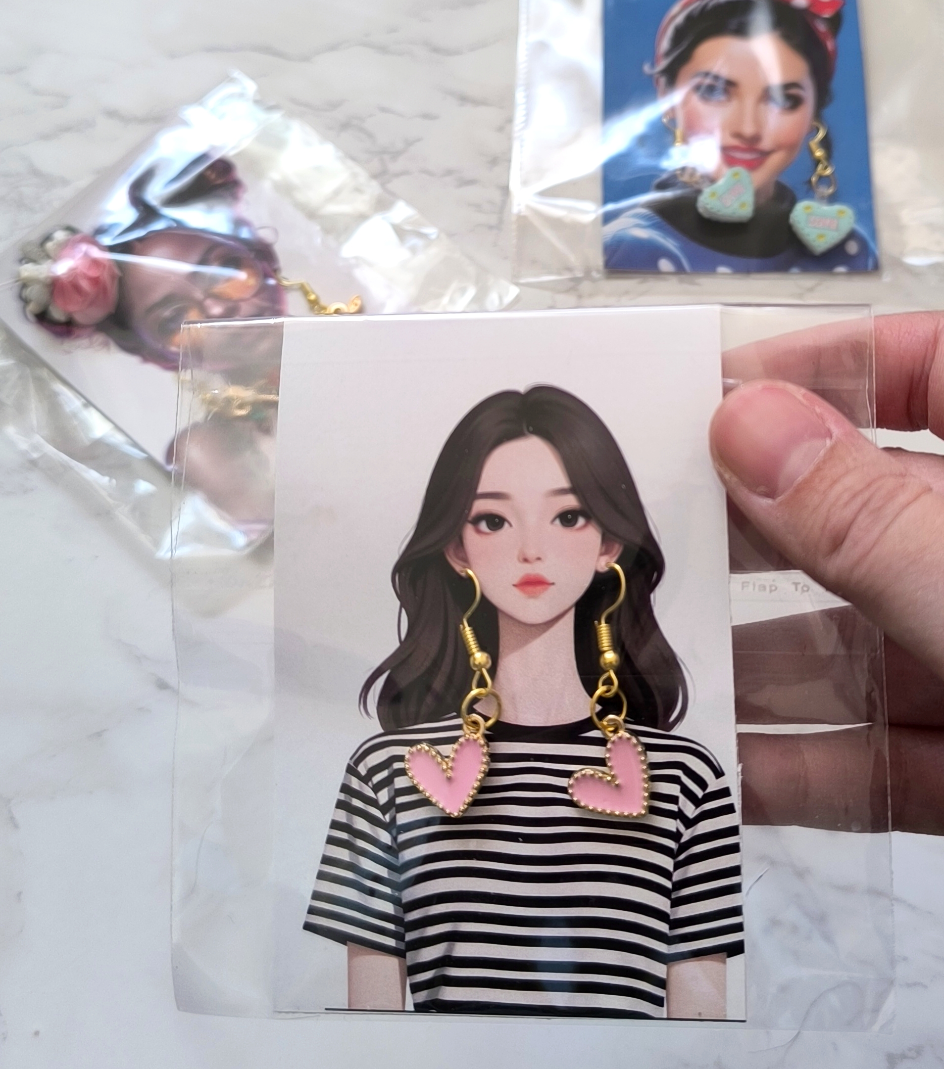 گوشواره فانتزی و  جذاب زنانه و دخترانه مناسب هدیه دادن